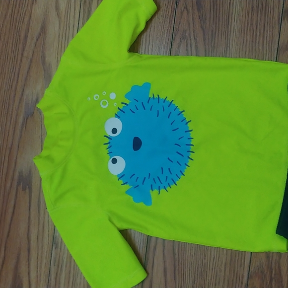 Toddler boy monster rashguard and swim trunk set. size 3t - Picture 2 of 3
